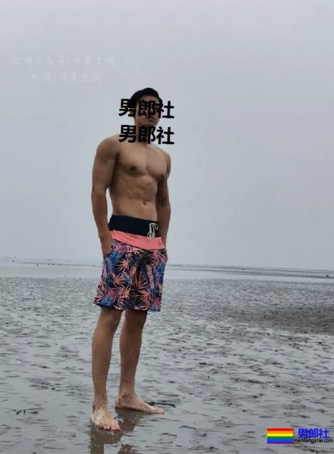 185长腿胸肌小狼狗,与荆怀斌拍片互动,还和运动壮男拍过.mp4! - 51虹马 185长腿胸肌小狼狗,与荆怀斌拍片互动,还和运动壮男拍过.mp4! - 51虹马