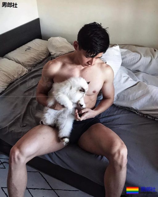 过气天菜被批修图？肌肉纯I为卖内裤亲自上阵，够拼！ - 51虹马