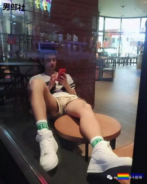 奶凶奶凶的帅，脱了衣服真撩人 - 51虹马