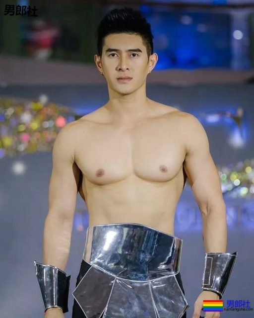 sao0体育生从现场照被扒,果然大1... - 51虹马 sao0体育生从现场照被扒,果然大1... - 51虹马