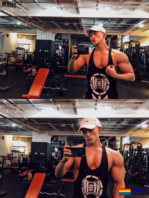 大胸肌网红教练都脱了！我又要补充营养去了！ - 51虹马