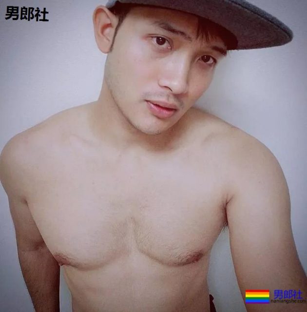 被包裹着的白袜体育生帅哥...腿毛真长-51虹马