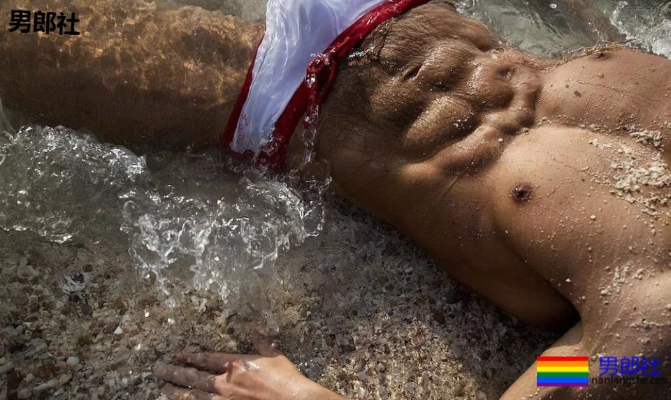 INS又爆小奶狗私密视频，最近的瓜可真香。-51虹马