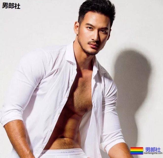 当红肌肉小狼狗“吃袜子”?这些天菜的美好肉体太抢眼! - 51虹马 当红肌肉小狼狗“吃袜子”?这些天菜的美好肉体太抢眼! - 51虹马