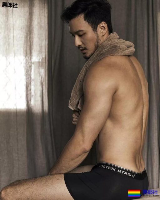 当红肌肉小狼狗“吃袜子”?这些天菜的美好肉体太抢眼! - 51虹马 当红肌肉小狼狗“吃袜子”?这些天菜的美好肉体太抢眼! - 51虹马