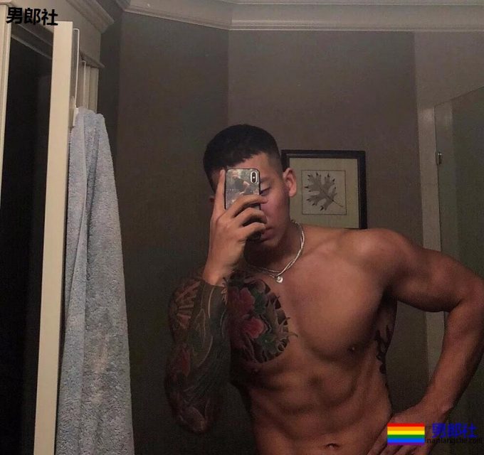 喜欢这个大长腿体育生！ - 51虹马