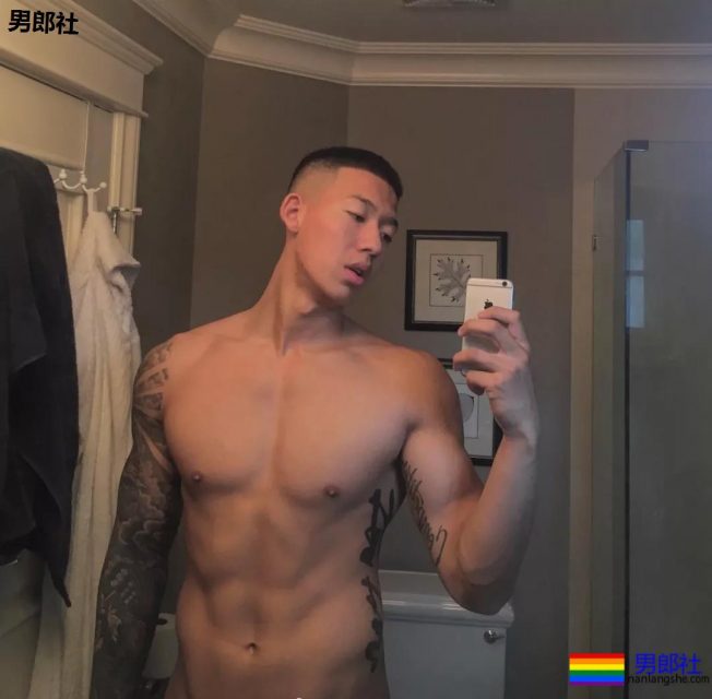 喜欢这个大长腿体育生！ - 51虹马