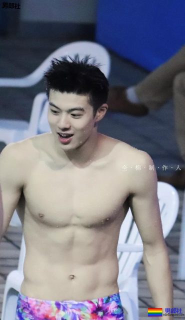 游泳队现00后极品帅哥，他能成为第二个宁泽涛吗 - 51虹马
