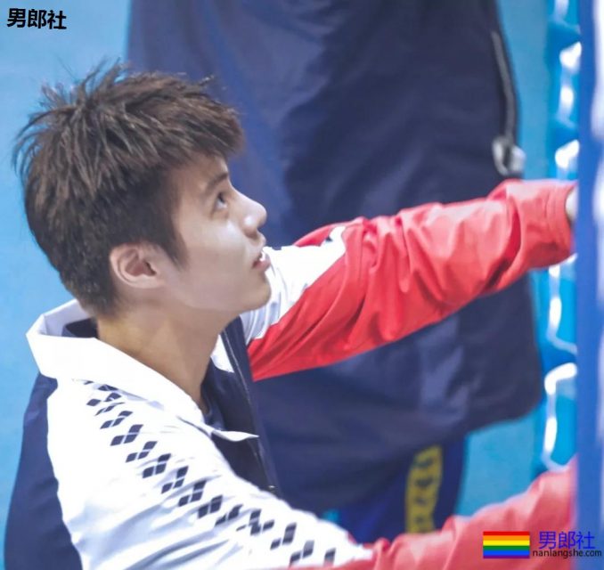 游泳队现00后极品帅哥，他能成为第二个宁泽涛吗 - 51虹马