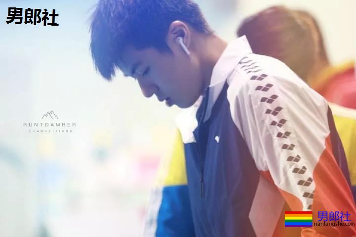 游泳队现00后极品帅哥，他能成为第二个宁泽涛吗 - 51虹马