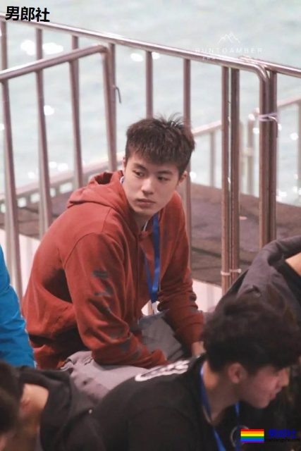 游泳队现00后极品帅哥，他能成为第二个宁泽涛吗 - 51虹马