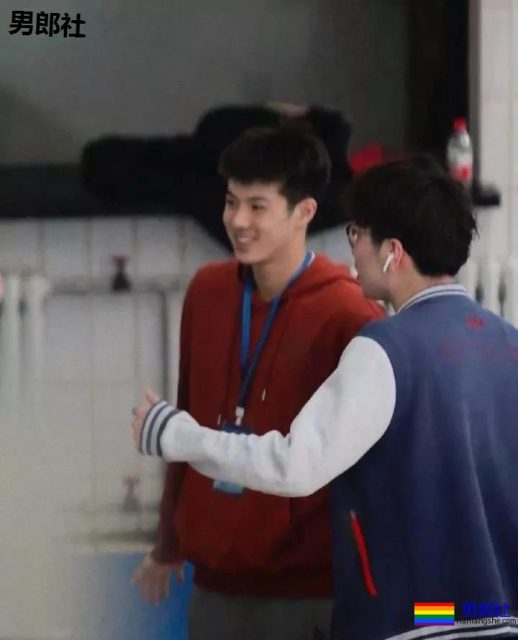 游泳队现00后极品帅哥，他能成为第二个宁泽涛吗 - 51虹马