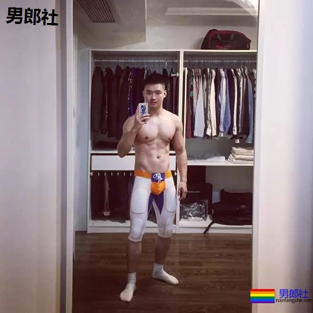 成熟爷们惹人垂涎 - 51虹马