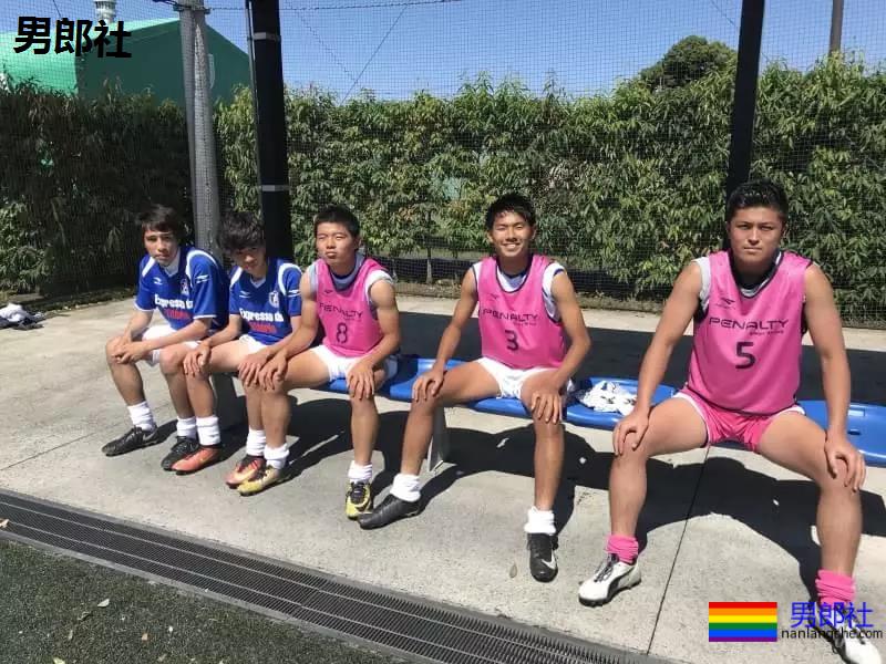 为什么体育生都喜欢张开大腿坐？ - 51虹马