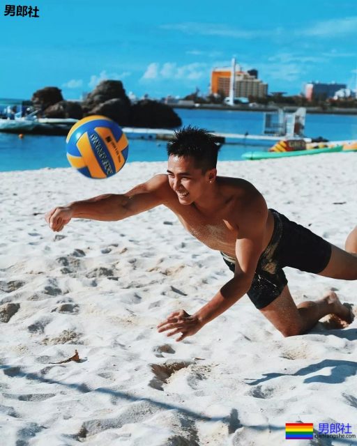 海边巨胸肉壮帅哥被扒出私生活,不仅有颜还有奔放的一面! - 51虹马 海边巨胸肉壮帅哥被扒出私生活,不仅有颜还有奔放的一面! - 51虹马