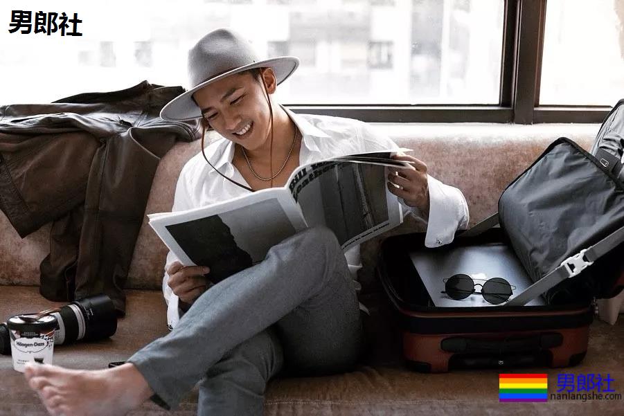 海边巨胸肉壮帅哥被扒出私生活,不仅有颜还有奔放的一面! - 51虹马 海边巨胸肉壮帅哥被扒出私生活,不仅有颜还有奔放的一面! - 51虹马