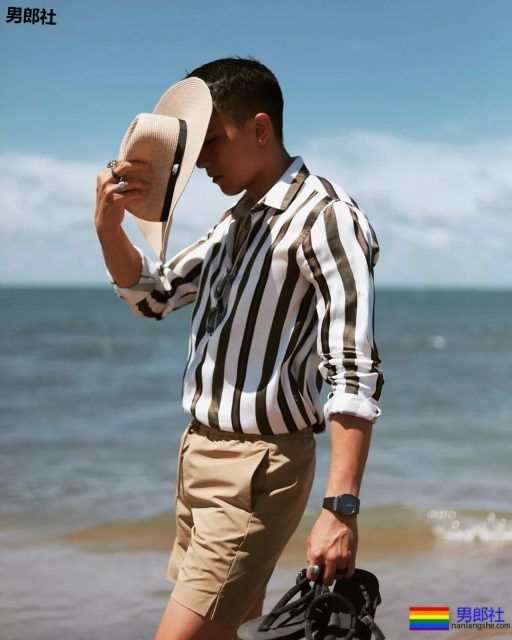 海边巨胸肉壮帅哥被扒出私生活,不仅有颜还有奔放的一面! - 51虹马 海边巨胸肉壮帅哥被扒出私生活,不仅有颜还有奔放的一面! - 51虹马