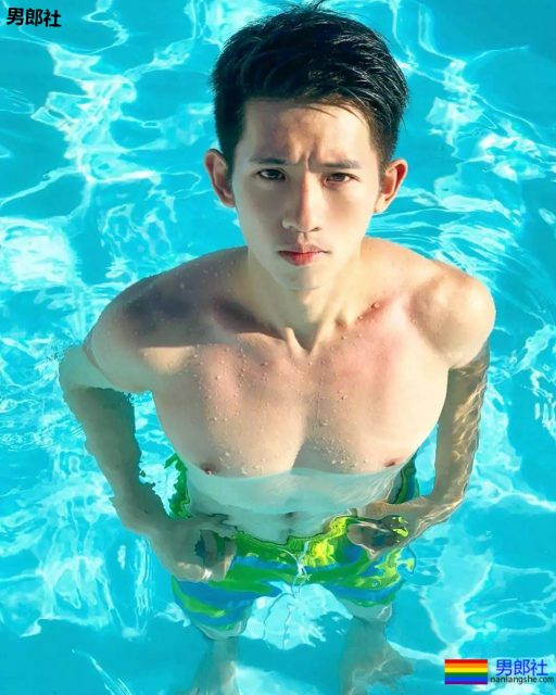 湾湾男模被扒和外国男友！自爆视频毁三观！ - 51虹马