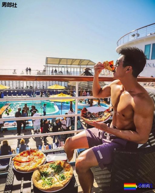 古铜色筋肉熟男硬照一览!想跟他一起用美黑舱…… - 51虹马 古铜色筋肉熟男硬照一览!想跟他一起用美黑舱…… - 51虹马