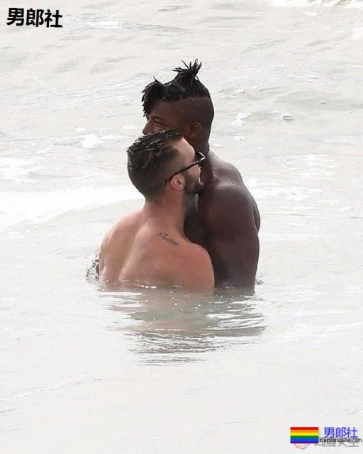 橄榄球星和男友牵手漫步沙滩 - 51虹马 橄榄球星和男友牵手漫步沙滩 - 51虹马