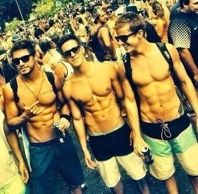 三个gay一起生活的真实体验?-51虹马