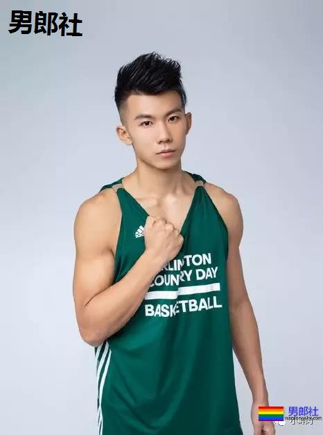 撞脸黄景瑜、熊抱张大大，这些篮球体育生是要搞事情啊？ - 51虹马