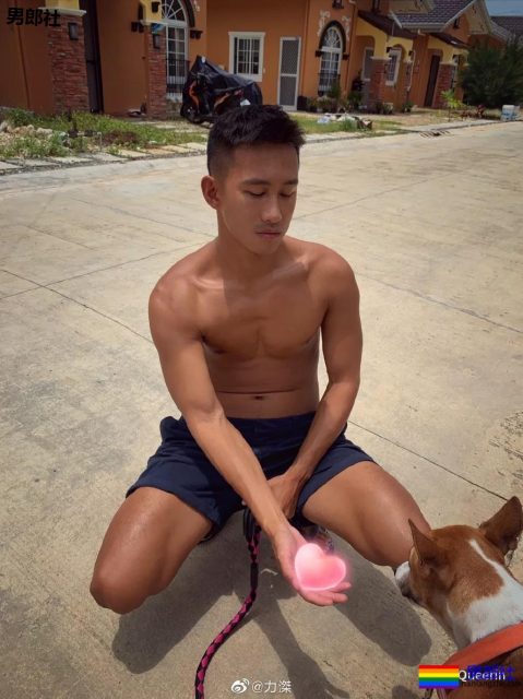 拿春联的潜水教练找到了，这身材这颜值还有这狗粮一次看个够！ - 51虹马