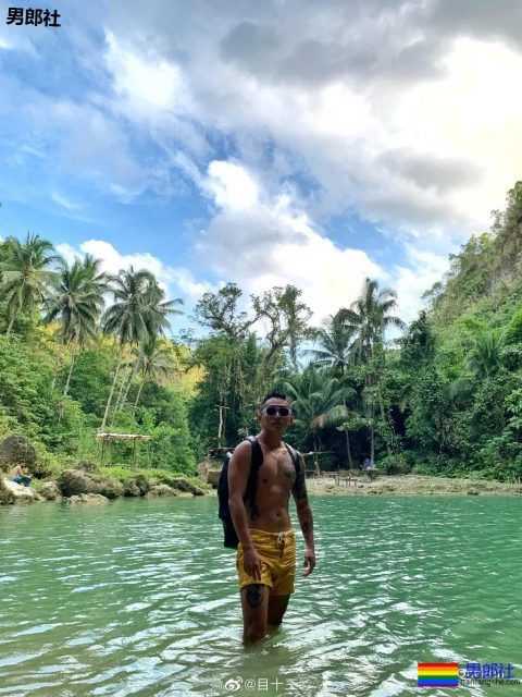 拿春联的潜水教练找到了，这身材这颜值还有这狗粮一次看个够！ - 51虹马