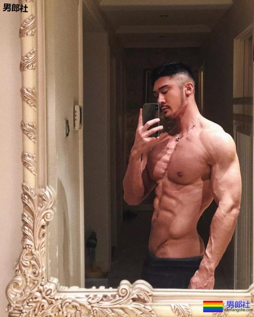 跨年泼水节海报公布,这位大长腿男模硬照未免也太多了吧! - 51虹马 跨年泼水节海报公布,这位大长腿男模硬照未免也太多了吧! - 51虹马