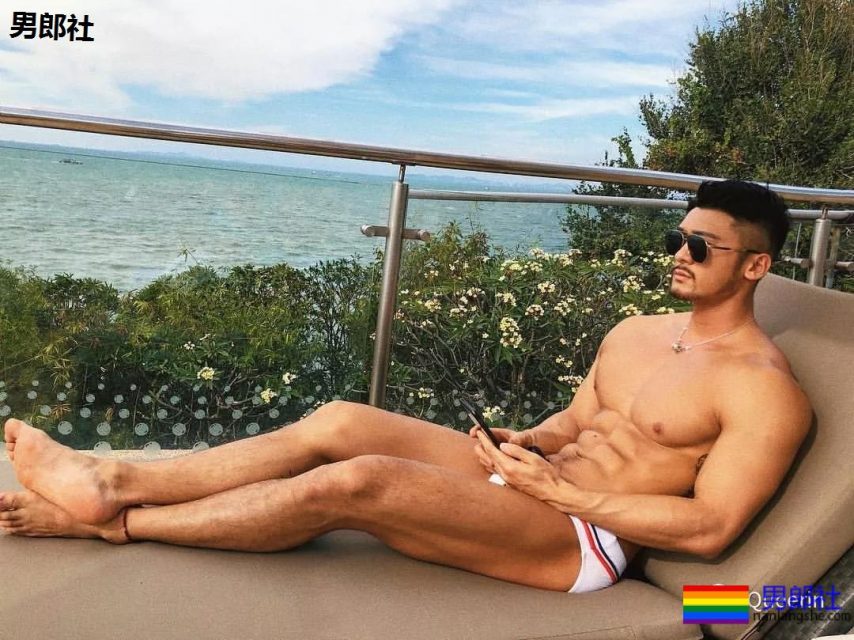 跨年泼水节海报公布,这位大长腿男模硬照未免也太多了吧! - 51虹马 跨年泼水节海报公布,这位大长腿男模硬照未免也太多了吧! - 51虹马