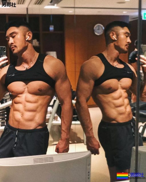 跨年泼水节海报公布,这位大长腿男模硬照未免也太多了吧! - 51虹马 跨年泼水节海报公布,这位大长腿男模硬照未免也太多了吧! - 51虹马