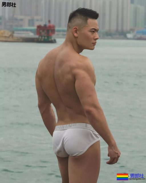 跨年泼水节海报公布,这位大长腿男模硬照未免也太多了吧! - 51虹马 跨年泼水节海报公布,这位大长腿男模硬照未免也太多了吧! - 51虹马