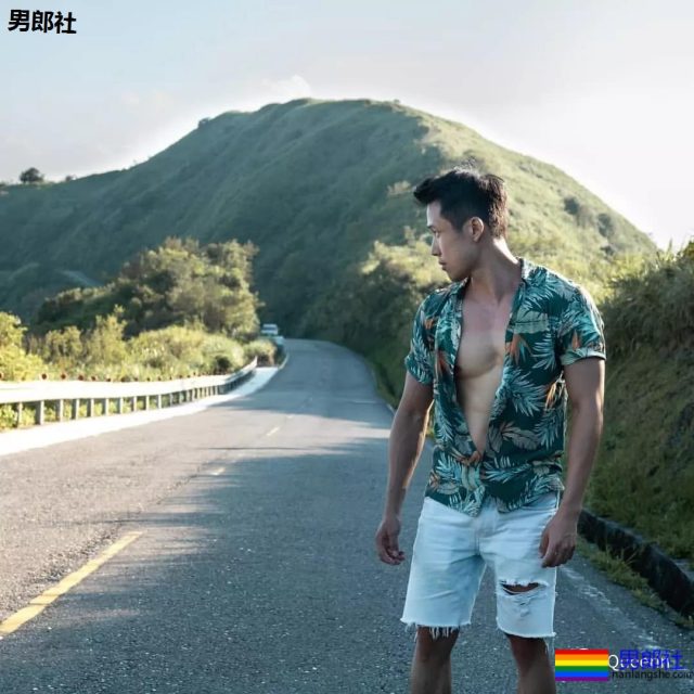 跨年泼水节海报公布,这位大长腿男模硬照未免也太多了吧! - 51虹马 跨年泼水节海报公布,这位大长腿男模硬照未免也太多了吧! - 51虹马