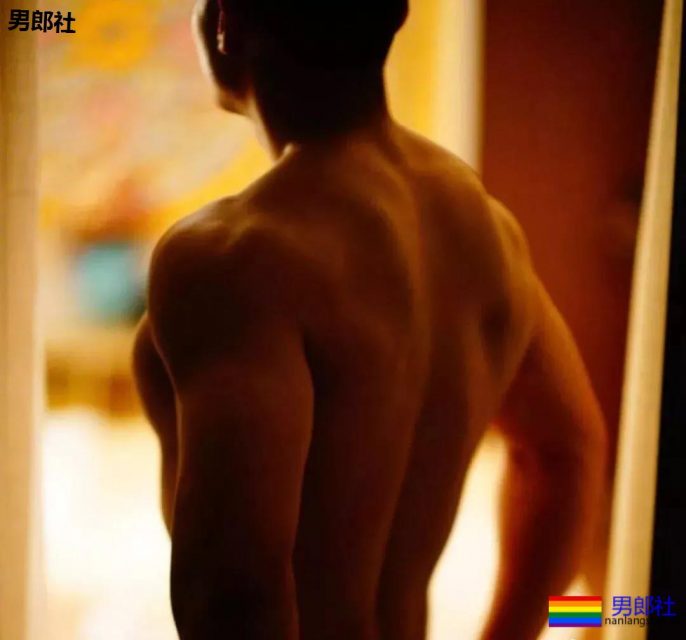 林丹居然拍这样让人躁动的小片片？！的旺盛的毛发让我吞了一大口...... - 51虹马