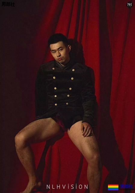 林丹居然拍这样让人躁动的小片片？！的旺盛的毛发让我吞了一大口...... - 51虹马