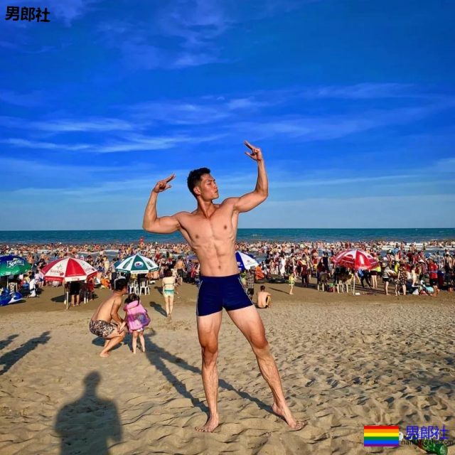 185大长腿男模遭群嘲？真相是那里太宽了！ - 51虹马