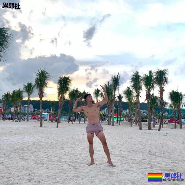 185大长腿男模遭群嘲？真相是那里太宽了！ - 51虹马