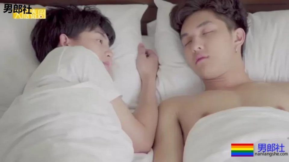 小奶狗X霸道学长,男孩的青涩爱恋。多部新收！ - 51虹马