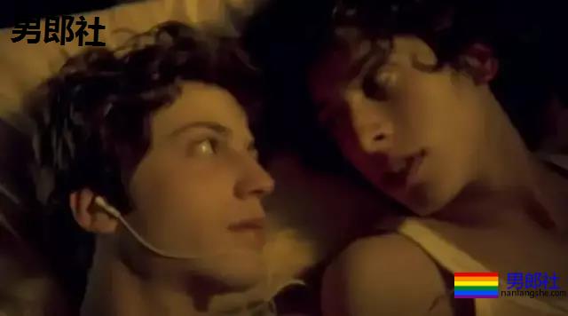 小奶狗X霸道学长,男孩的青涩爱恋。多部新收！ - 51虹马