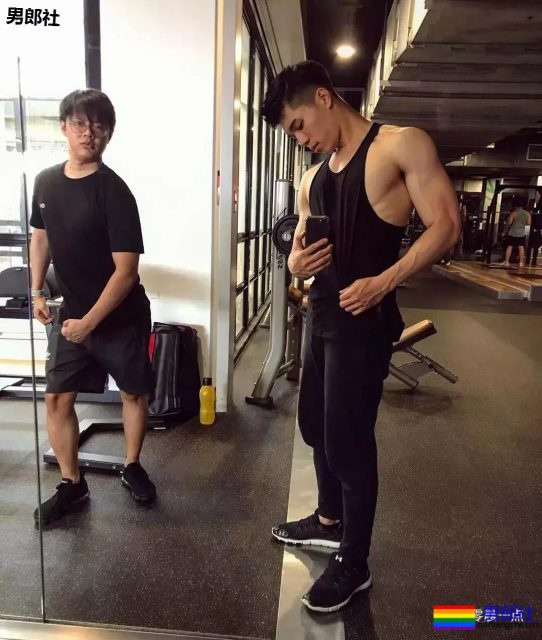 室友睡着之后我帮他打F基，醒了之后居然要口。 - 51虹马