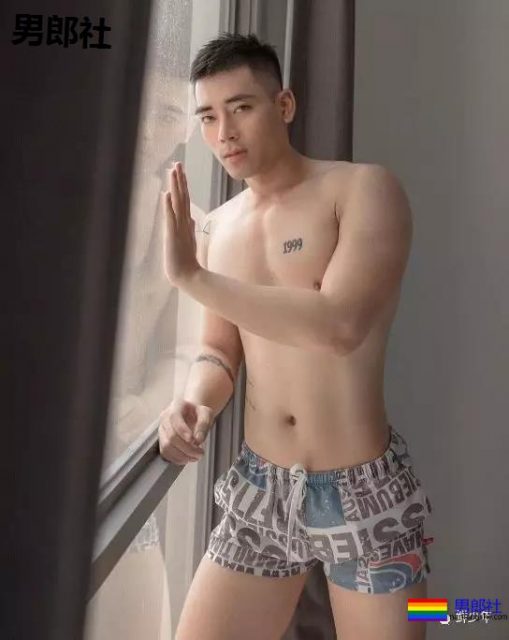 这位男模的MB视频你肯定看过-51虹马