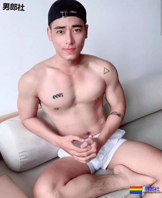 这位男模的MB视频你肯定看过 - 51虹马 这位男模的MB视频你肯定看过 - 51虹马