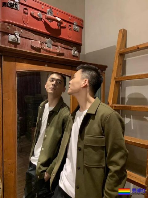 "寸头兵哥"和"号手兵哥"扒到了！这么帅，谁扛得住啊！ - 51虹马