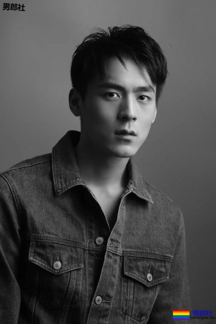 "寸头兵哥"和"号手兵哥"扒到了！这么帅，谁扛得住啊！ - 51虹马