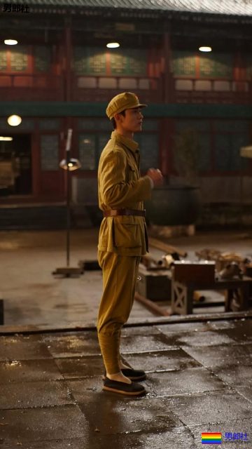 "寸头兵哥"和"号手兵哥"扒到了！这么帅，谁扛得住啊！ - 51虹马