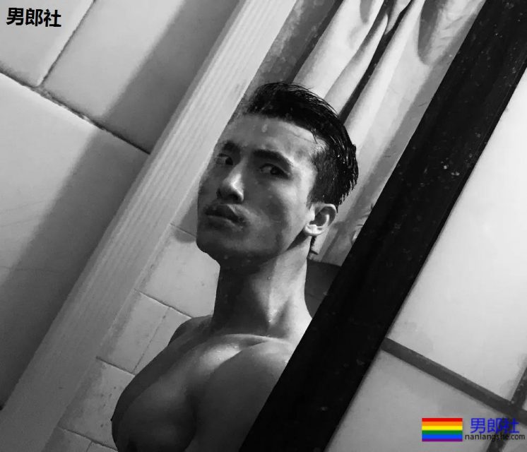 中国男团有多难？95后肌肉男退团后竟卖内衣！ - 51虹马