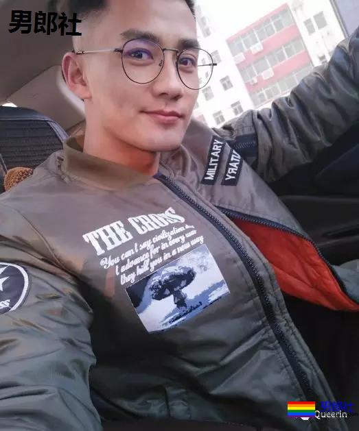 晚会上的酒窝小哥扒到了，这也太帅了吧！ - 51虹马