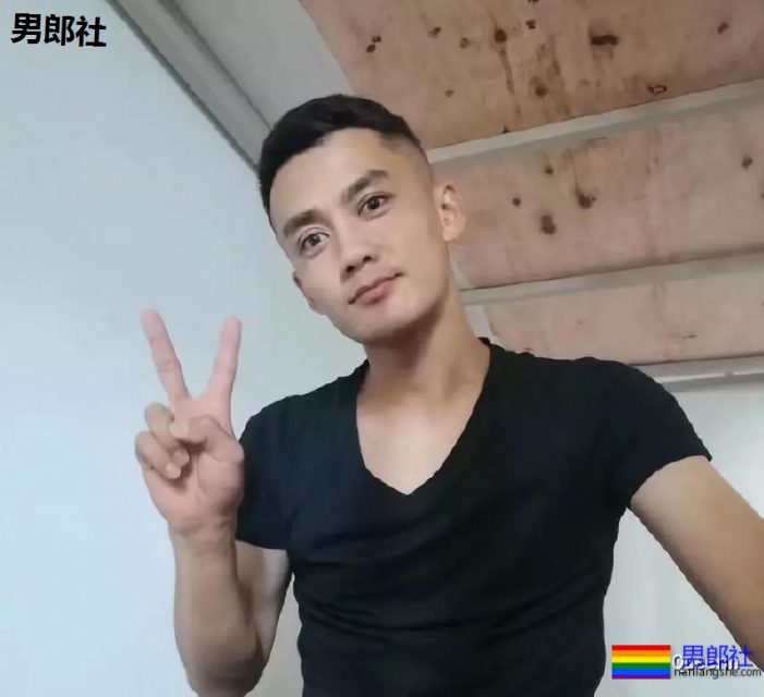 晚会上的酒窝小哥扒到了，这也太帅了吧！ - 51虹马