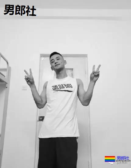 晚会上的酒窝小哥扒到了，这也太帅了吧！ - 51虹马