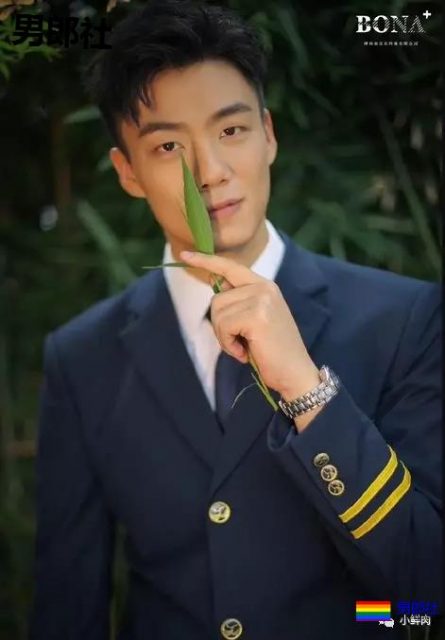 超帅正装机长爆红网络，这筋肉身材实在是太Man了！-51虹马